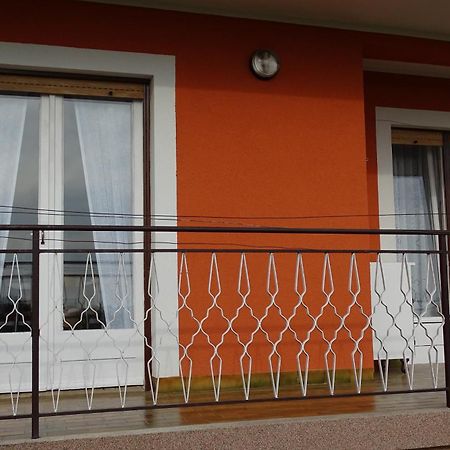 Apartment Parenzana Bibali 65 A 52460-Бує Екстер'єр фото
